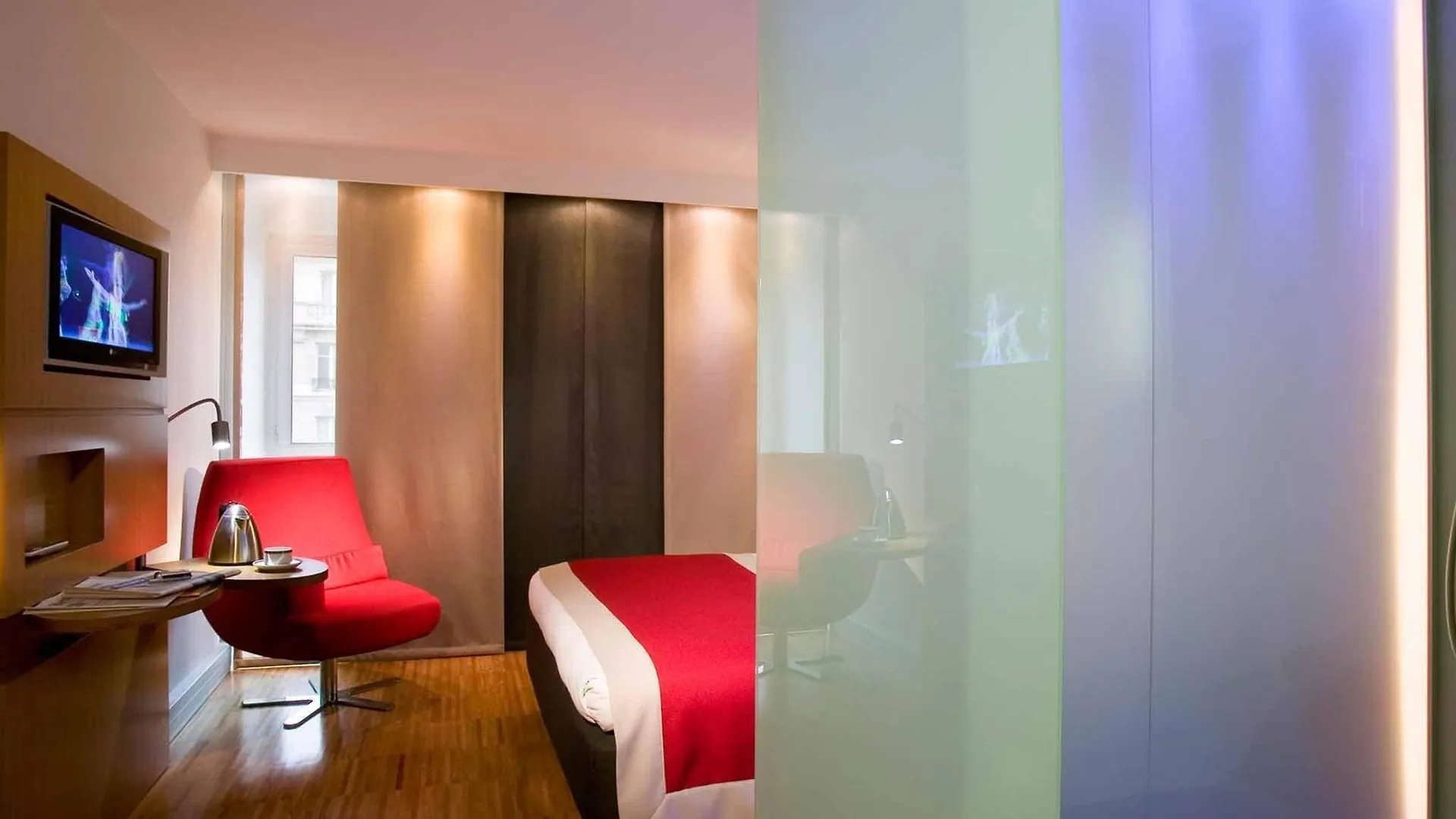 Mercure Paris Arc De Triomphe Wagram 4*,  Frankreich