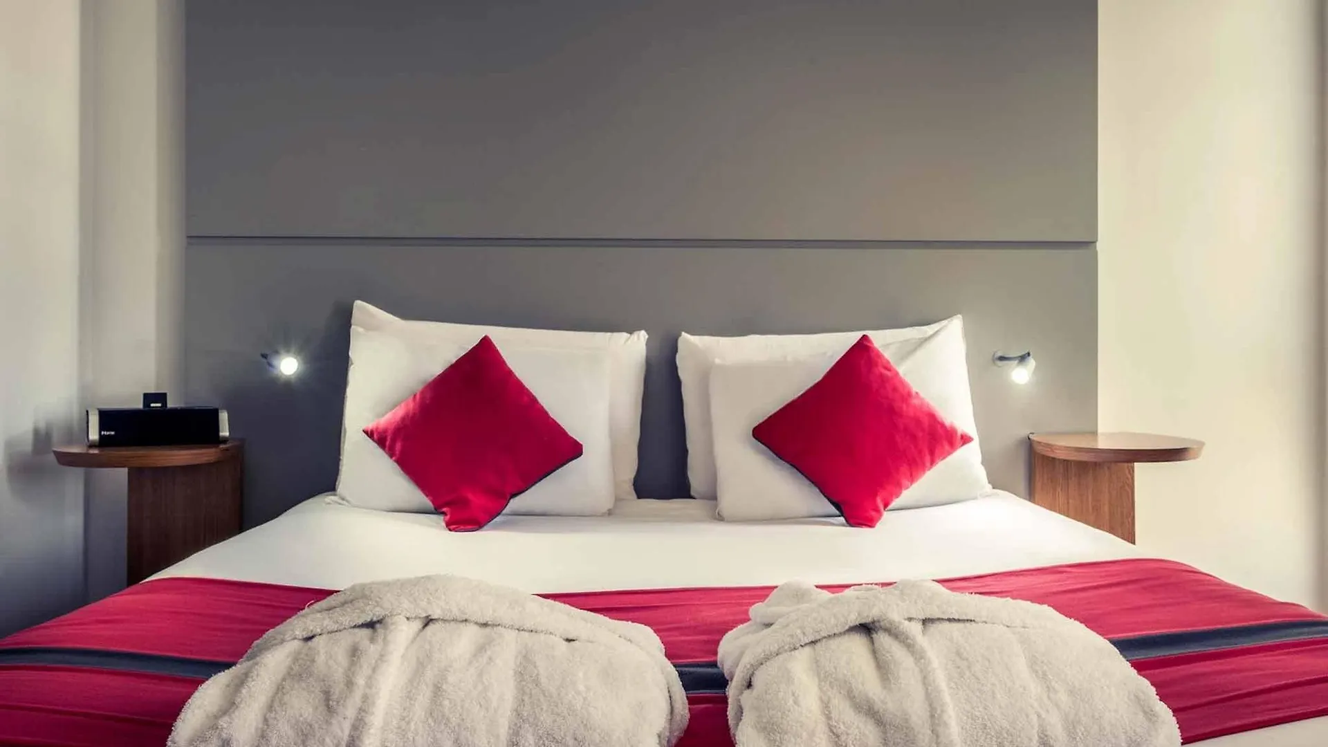 Mercure Paris Arc De Triomphe Wagram Hotel