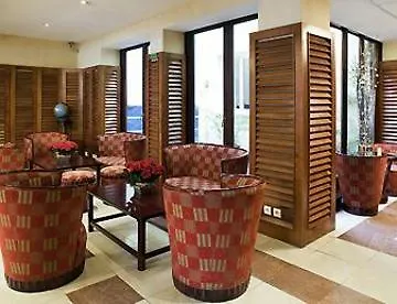 Mercure Paris Arc De Triomphe Wagram