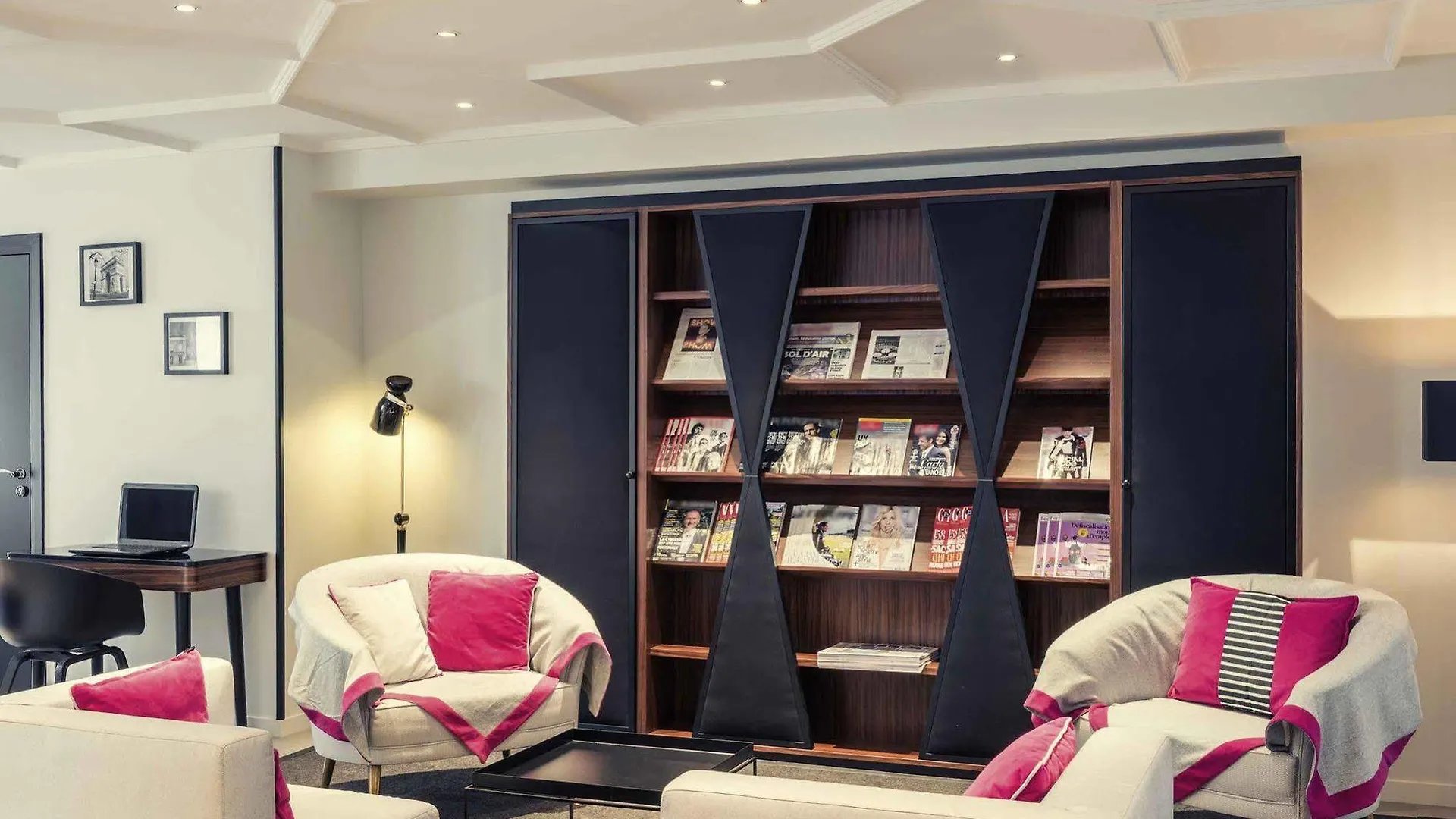 Mercure Paris Arc De Triomphe Wagram 4*,  Frankreich