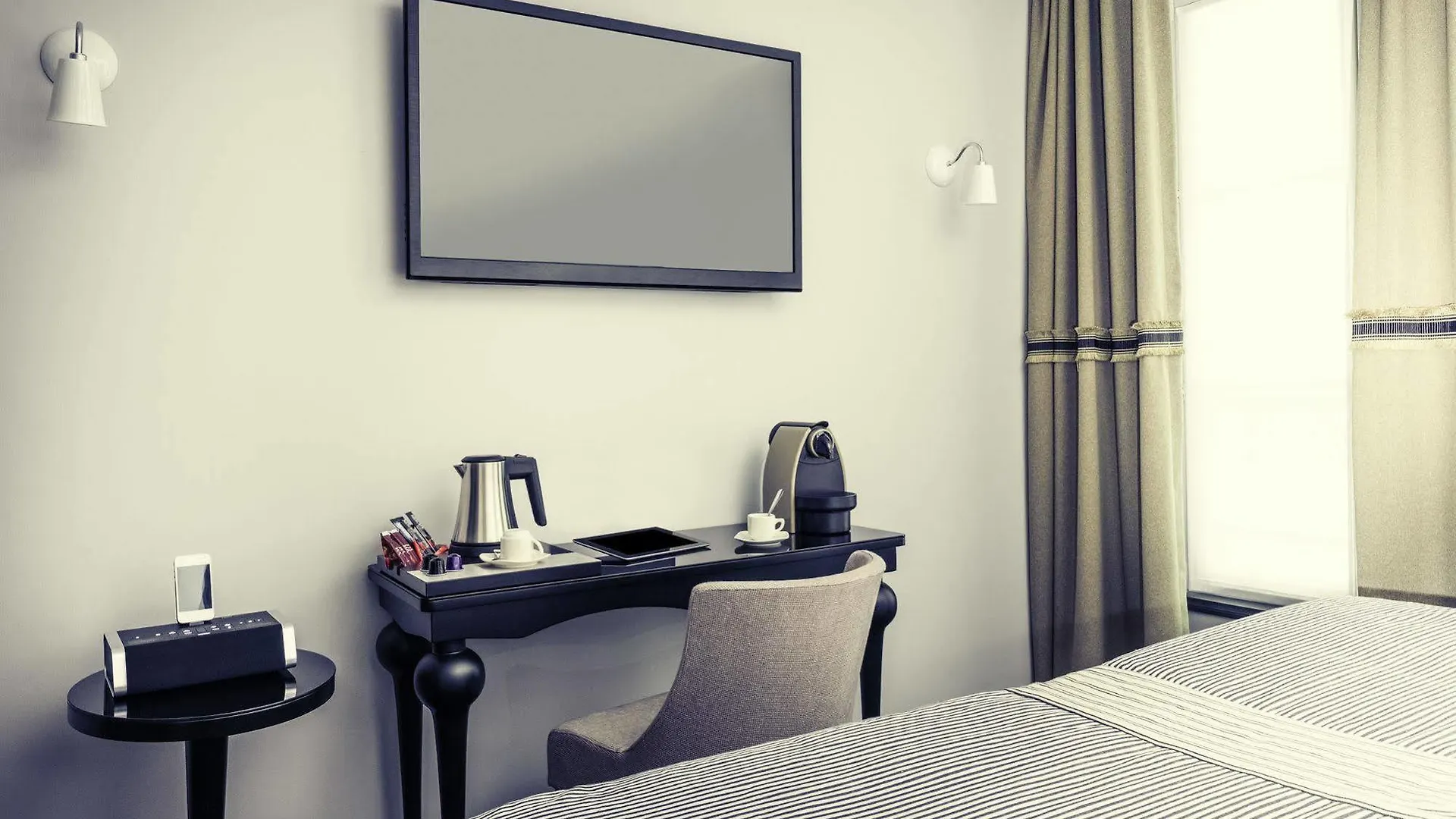 Mercure Paris Arc De Triomphe Wagram Hotel