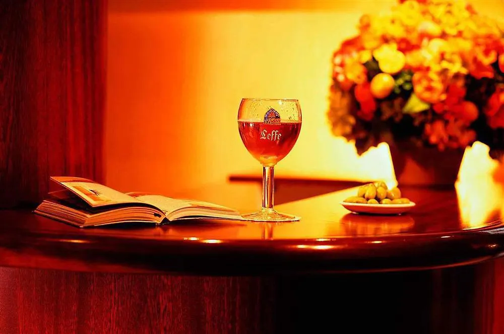 Mercure Paris Arc De Triomphe Wagram Frankreich